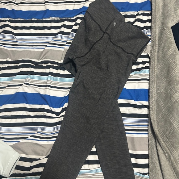 Lululemon Size 8 - Picture 1 of 2
